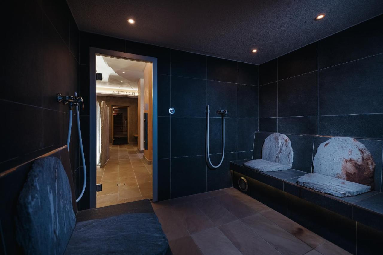 Hotel Lagacio Mountain 4*