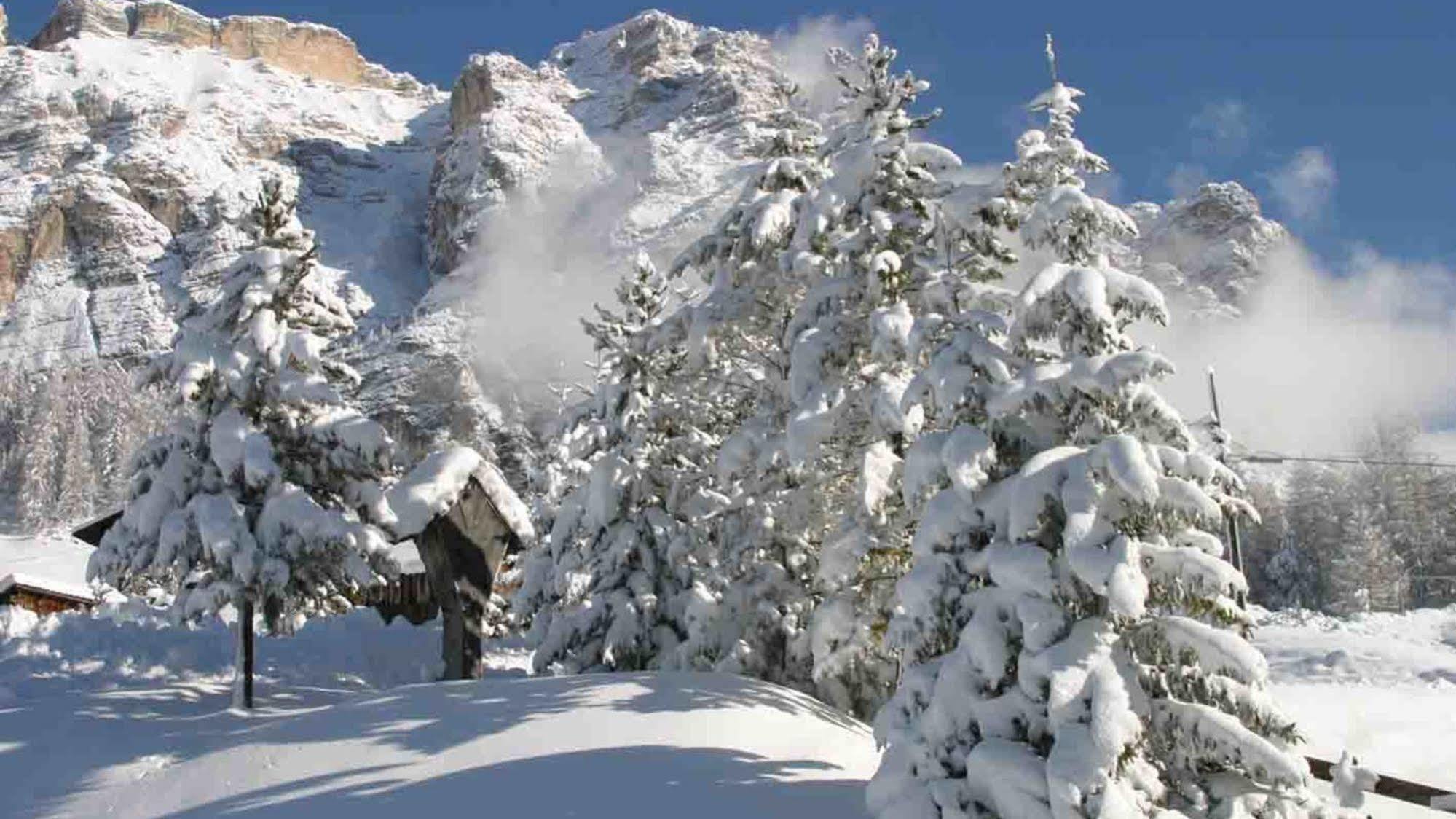 Hotel Lagacio Mountain 4*